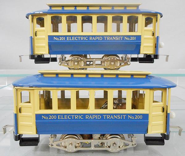 LIONEL CLASSICS TROLLEY SET (1 of 3)