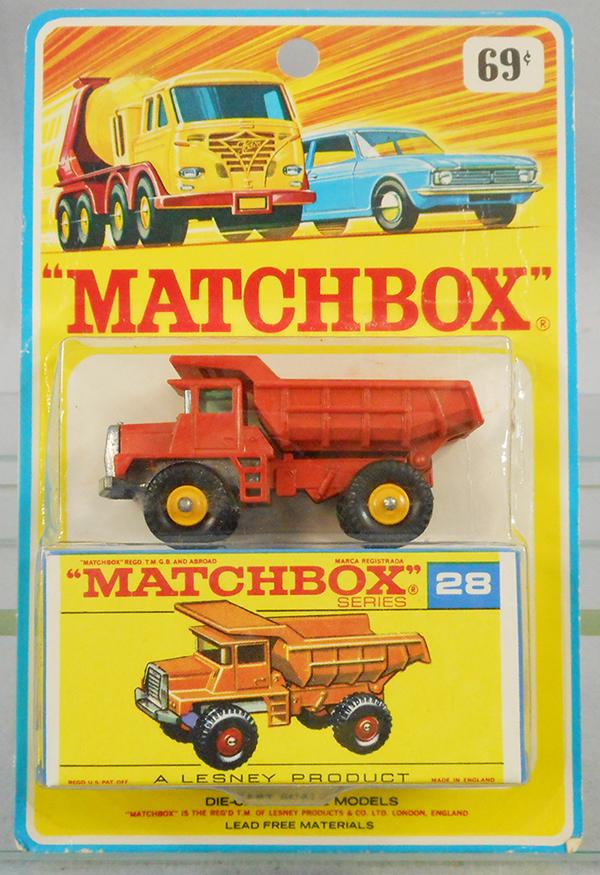 MATCHBOX 28D1 MACK TRUCK BLISTER PACK (1 of 1)