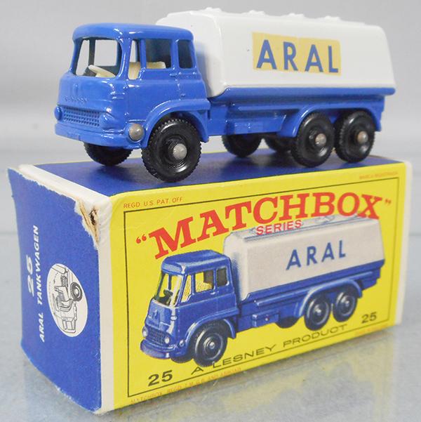 MATCHBOX 25C3 ARAL PETROL TANK TRUCK (1 of 2)