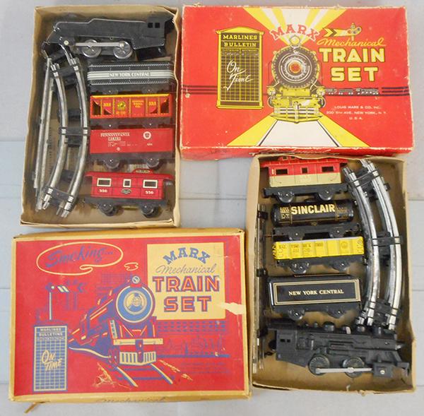 2 MARX TRAIN SETS: O ga, 833 loco, litho tin, windup working, NYC tender, 534 gondola, 73870 hopper, 556 caboose, w/track, 400 plastic loco, windup working, rubber smoke bulb intact, NYC tender, 241708 gondola, 19847 ta