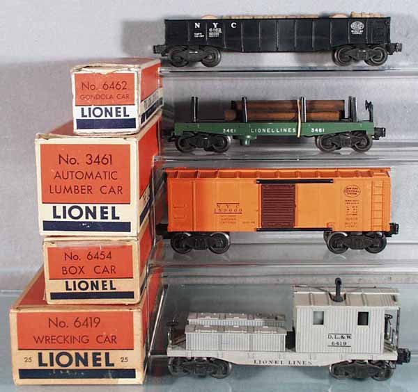 4 LIONEL FREIGHT CARS: O ga, 6462 gondola w/barrels, 3461 automatic lumber, 6454 NYC box car, 6419-25 work caboose, orig boxes minor wear, C6-8.