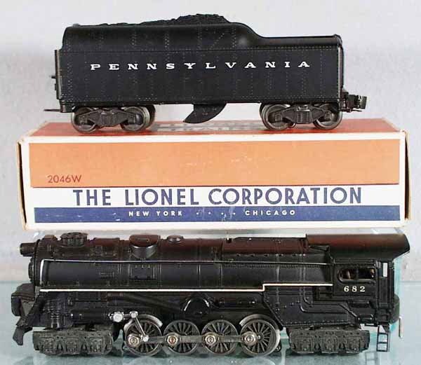 LIONEL 682 LOCO & TENDER: O ga, 682 loco, decal chipped, white stripe repainted, 2046W tender, orig box & insert, C5-7.