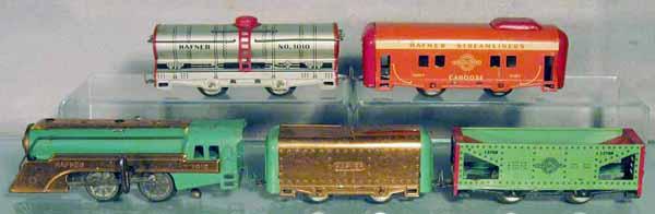 HAFNER TRAIN SET: O ga, 1010 loco & tender, clockwork working, w/hopper, tank & caboose, C5-6.