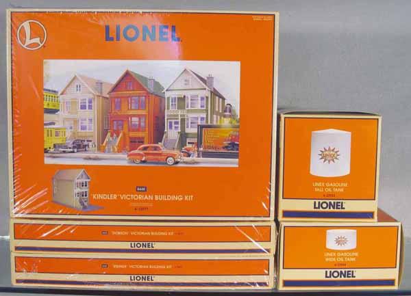 LIONEL & MTH ACCESSORIES: Lionel 12977, 12976, 12975 sealed building kits, 22954 & 22953 gas tanks, MTH 192 villa set, 30-1072 street clock, die cast, orig boxes, C8-10.