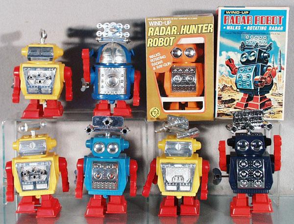 7 TOY ROBOTS: 6 Hong Kong, 1 Japan, plastic, windups, 6 working, 6 1/2" tall, 2 orig boxes only, C5-9.