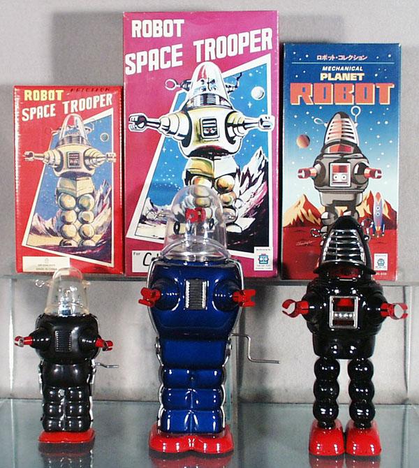 3 CONTEMPORARY ROBOTS: China, litho tin, windups working, 6 3/4" to 10" tall, orig boxes, C8-9.