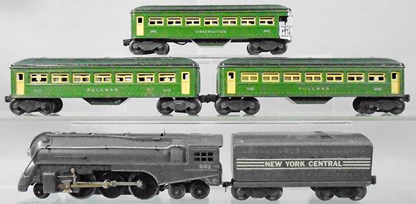 LIONEL TRAIN SET: O ga, 221 loco, 221T tender, gray, 2 #2440 Pullmans, 2441 obsv, cars are 2-tone green, w/flying shoe trucks, orig boxes, some wear to worn, 3 are missing end flaps, C5-7.
