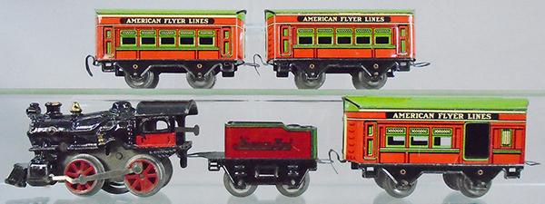 AMERICAN FLYER TRAIN SET (1 of 2)