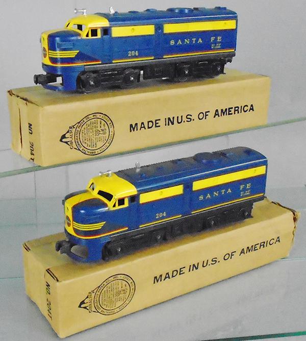 LIONEL 204 SANTA FE ALCO AA DIESELS: O ga, 204P, 204T, minor nose decal cracks, orig boxes minor wear, both are marked 204T, C8.
