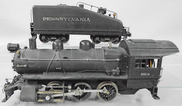 LIONEL 701 SWITCHER LOCO & TENDER (1 of 2)