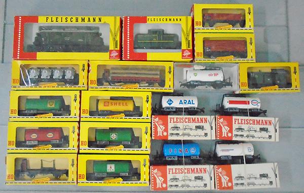 2 FLEISCHMANN TRAIN SETS (1 of 1)