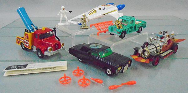 CORGI CHARACTER VEHICLES (1 of 2)