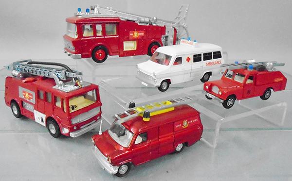 DINKY FIRE VEHICLES (1 of 2)
