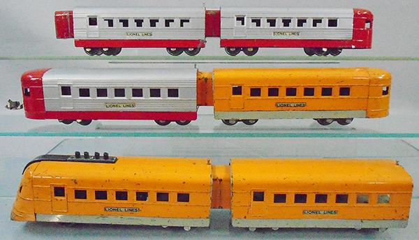LIONEL TRAIN LOT (1 of 2)