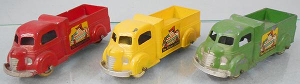 3 TOOTSIETOY 1010 WRIGLEY GMC TRUCK (1 of 2)