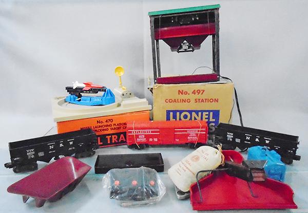 3 LIONEL ACCESSORIES (1 of 1)