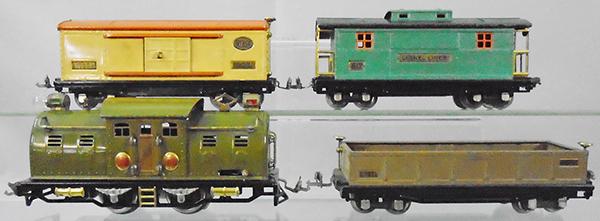 LIONEL TRAIN SET: O ga, 254E loco, 812 gondola, 814 box car, 817 caboose, C6-7.