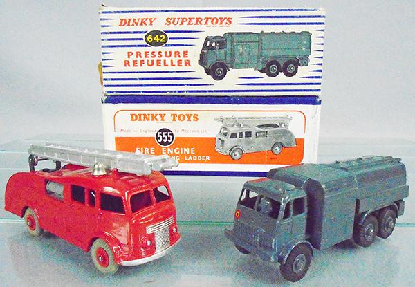 2 DINKY VEHICLES (1 of 2)