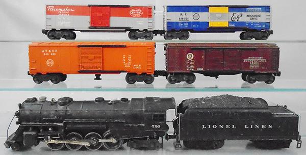 LIONEL TRAIN SET (1 of 2)
