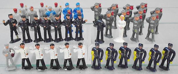 41 BARCLAY RAILROAD FIGURES (1 of 1)