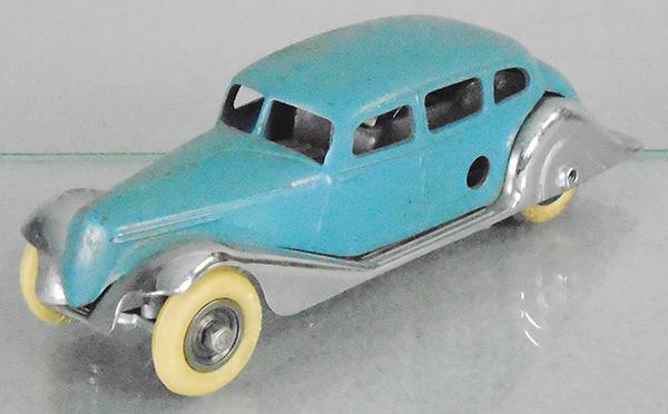 SOLIDO MAJOR 13B LIMOUSINE: die cast, chrome chassis, blue body, windup not working, 5 1/2 in long, ca 1936, C7.