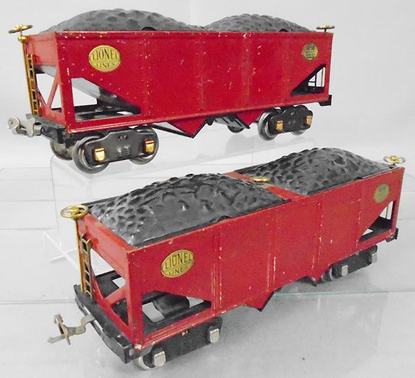 2 LIONEL 516 HOPPERS: std ga, red w/coal loads, 1 has rubberstamping on sides, C5-6.