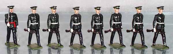 BRITAINS 2088 DUKE OF CORNWALL'S LIGHT INFANTRY: 8 pieces, w/orig ROAN box, C7-8.