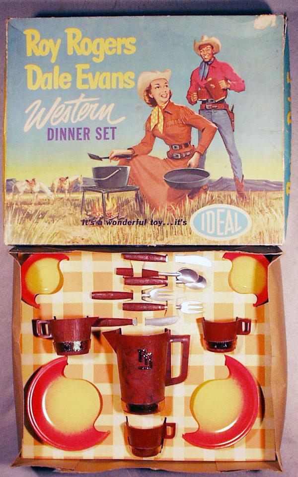 ROY ROGERS WESTERN DINNER SET: Ideal, plastic & metal, 2 complete place settings, orig box & insert minor wear, C8-9.