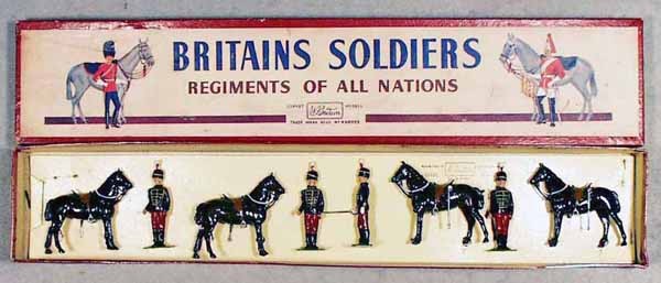 BRITAINS 182 11TH HUSSARS, PRINCE ALBERT'S OWN: 8 pieces, orig box & insert, C8.