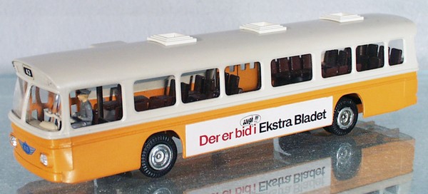TEKNO 851 SCANIA BUS: 8 1/2" long, C8.