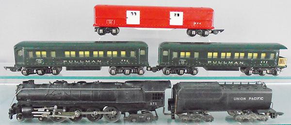 AMERICAN FLYER TRAIN SET (1 of 3)