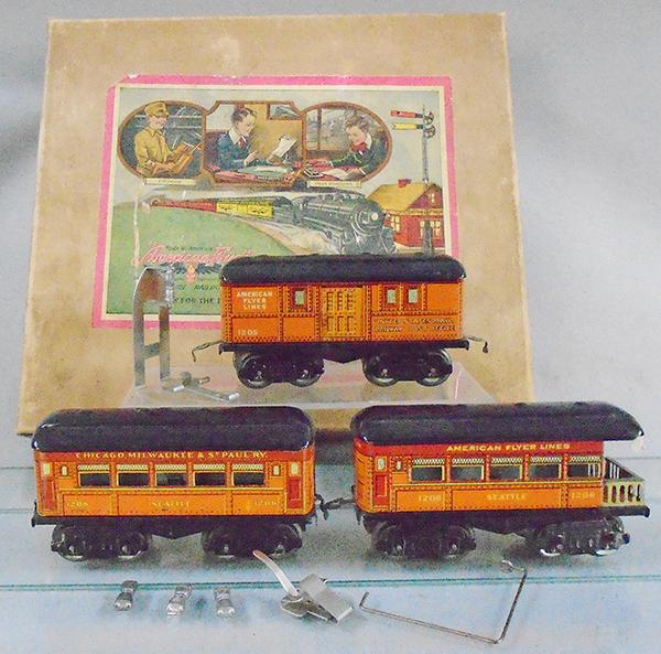 AMERICAN FLYER 1220 TRAIN SET (1 of 2)