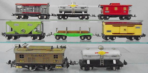 LIONEL TRAIN SET (1 of 2)