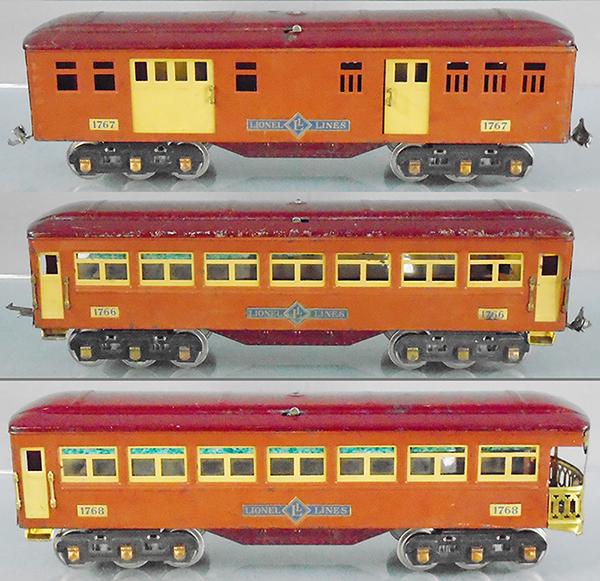3 LIONEL PASSENGER CARS (1 of 1)