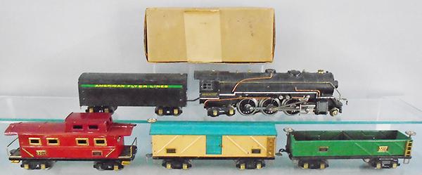 AMERICAN FLYER TRAIN SET (1 of 2)