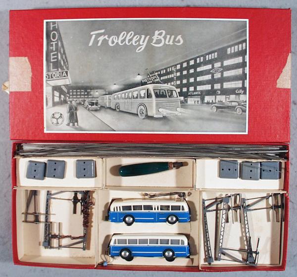 EHEIM TROLLEY BUS SET: HO ga, complete w/2 blue & white buses, orig box minor wear, C8-9.