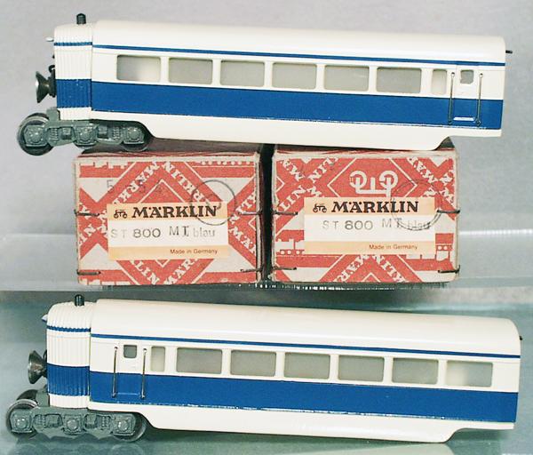 MARKLIN ST800 COACHES: HO ga, cream & blue, restored by Ritter, orig boxes, C9.