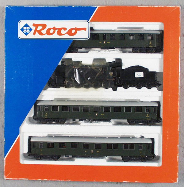 ROCO 69010 SWISS TRAIN SET: HO ga, 3-rail, loco, tender & 3 coaches, orig box & insert minor wear, C9.