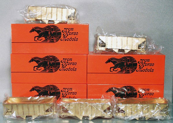 5 IRON HORSE MODELS HOPPERS: Japan, On3 ga, unpainted brass, some tarnishing, partially built, appear complete, orig boxes missing inserts, C7-8.