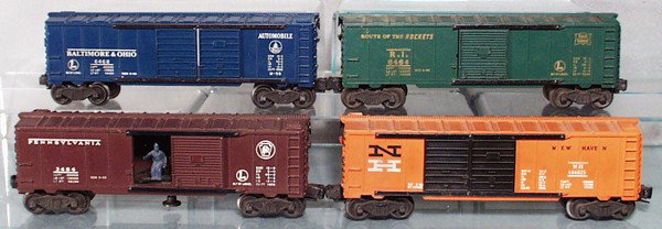 4 LIONEL BOX CARS: O ga, 6468 B&O, 6464-75 Rock Island, 3484 operating PRR, 6468 NH, C5-6.