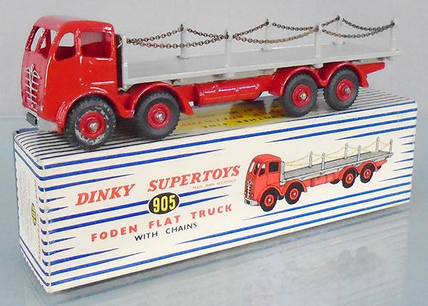 DINKY 905 FODEN FLAT W/CHAINS (1 of 2)