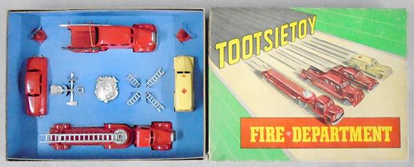TOOTSIETOY 5211 FIRE DEPT SET (1 of 2)