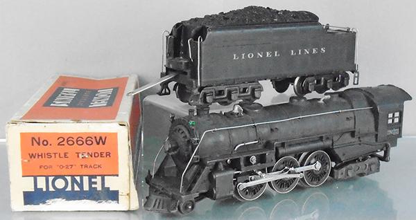 LIONEL 226E LOCO & TENDER: O ga, 226E loco, 2226W die cast tender, orig tender box only, rough, C7-8.