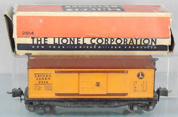 LIONEL 2814 BOX CAR (1 of 2)
