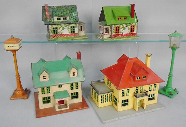 LIONEL ACCESSORIES (1 of 1)