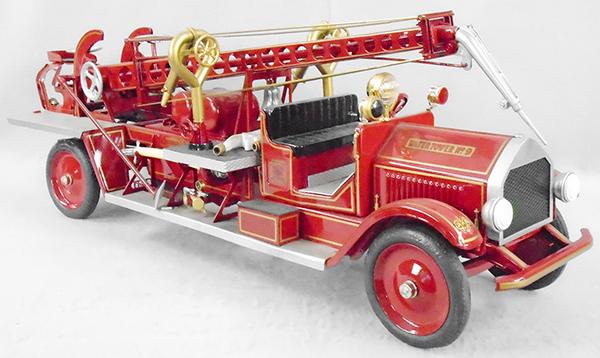STURDITOY WATER TOWER FIRE TRUCK (1 of 6)