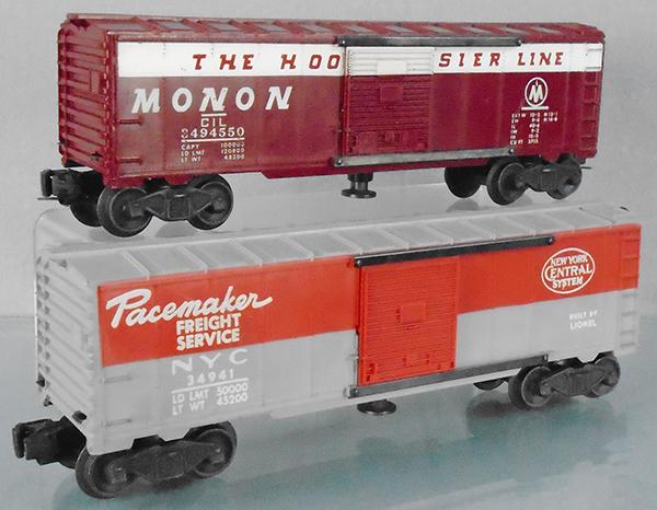 2 LIONEL OPERATING BOX CARS (1 of 4)