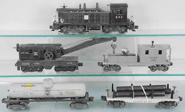 LIONEL TRAIN SET (1 of 2)