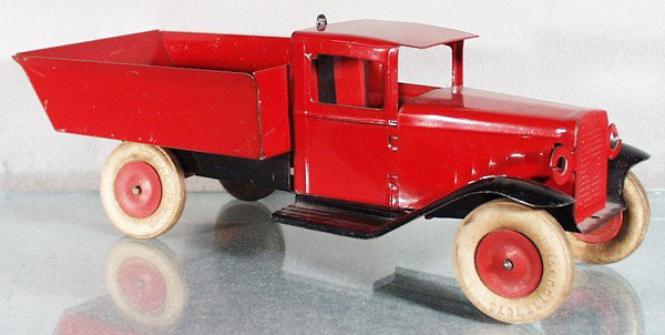 WYANDOTTE PICK UP TRUCK: painted pressed steel, white rubber tires, some minor chips, 15 1/4" long, C6-7.