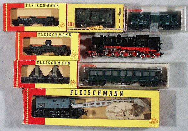 FLEISCHMANN WORK TRAIN SET: HO ga, 2-rail, 1324 loco, w/cars 1466, 1451H, 5339 tool car, 1451A, 1496, 5137 crew car, 1495, orig boxes minor wear, C6-9.